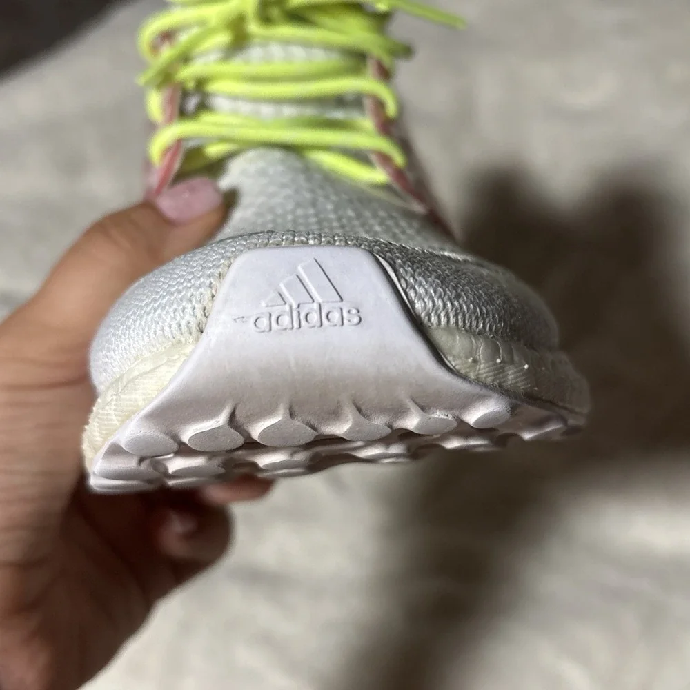 WOMEN'S ADIDAS ULTRABOOST 1.0 NEON W RUNNING‎ SHOES SIZE 7.5 WHITE PINK ID5949